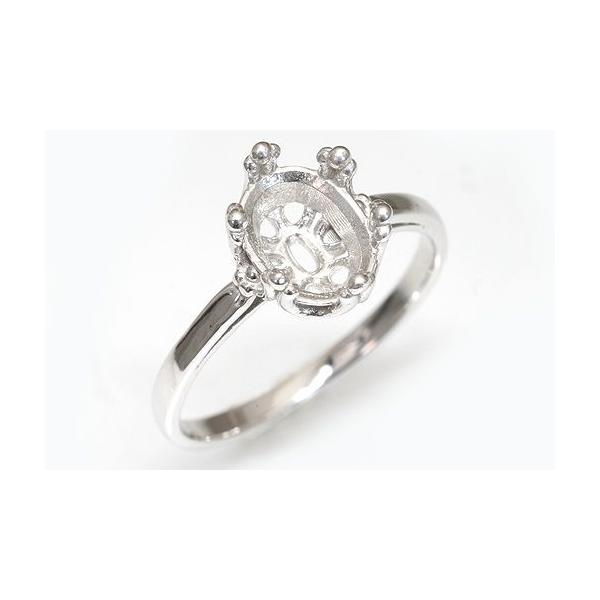 王冠を模ったような美しいアンティーク調デザインのリングです。個性的な爪のデザインがルースを引き立てます。この枠にはオーバル8ミリ×6ミリ（誤差0.3ミリ）のルースを留めることが出来ます。○ルース形状：オーバル○ルースサイズ：8ミリ×6ミリ○...