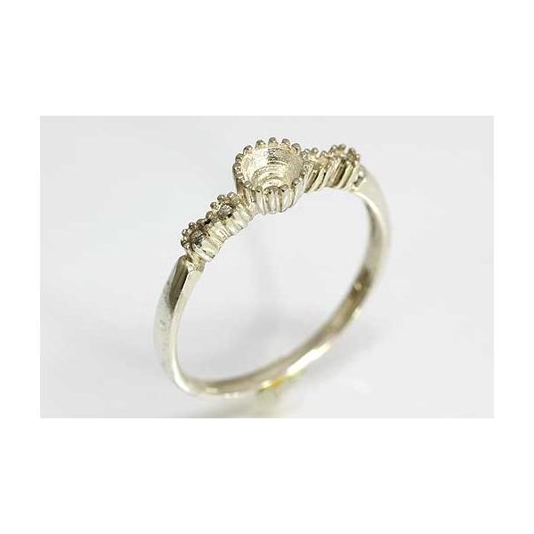 こちらの枠はダイヤモンド限定とさせて頂いております。カラールースはカットに誤差があるため向きません。この枠にはラウンド直径3.8ミリ(0.20cts位)のルースを留めることが出来ます。○ルース形状：ラウンド○ルースサイズ：φ3.8ミリ○素材...