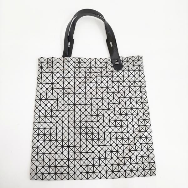 BAOBAO ISSEY MIYAKE ハンドバッグ シルバー Bao Bao Issey Miyake Prism メタリック ハンドバッグ