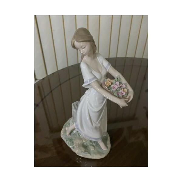 LLADRO（リヤドロ） Lladro Gardens Of Athens # 01007704 Retired