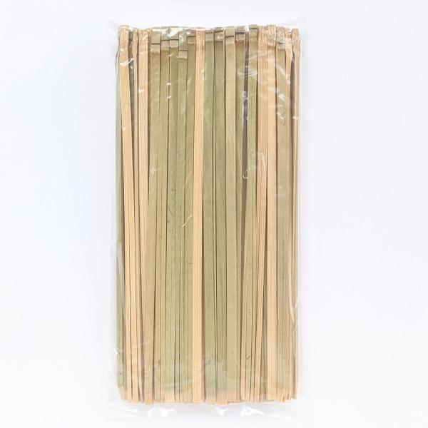 串の先が２つになっており、刺した食材が回りにくくなっております。業務用　100本セットサイズ：幅 4.7mm×厚み 2mm。長さ　：　19.5センチ本数　：　100本原産国　：　中国