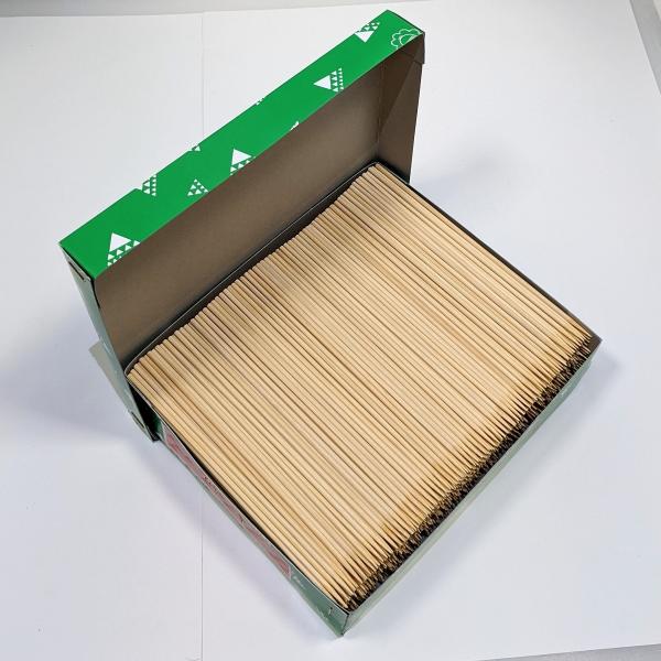 お買い得な竹串長さ　：　15センチ直径　：　2.5ミリ本数　：　800g　（約1200本入り）原産国　：　中国家庭や野外でのバーベキューでも人気の串料理に欠かせない竹串しなやかで折れにくい竹を使用しております。