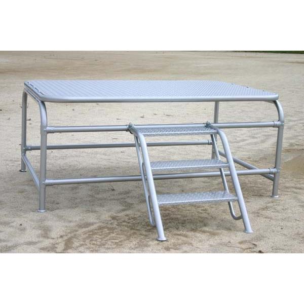 個人宅様への配送が不可の為、お届け先は屋号でお願いいたします。●主材/アルミ●寸法/全幅1.86m×全高0.8m×奥行1.29m　●重さ/56kg　　※天板の四隅に丸みを出し安全にしました。オールアルミ製で取り扱いが楽です。●送料無料　※沖...