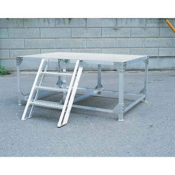 個人宅様への配送が不可の為、お届け先は屋号でお願いいたします。●主材/50×50×5アルミ、ステップアルミ●寸法/全幅1.2m×全高0.8m×奥行1.2m　●重さ/54kg　●オールアルミ　●送料無料　※沖縄・離島は別途費用がかかります。こ...