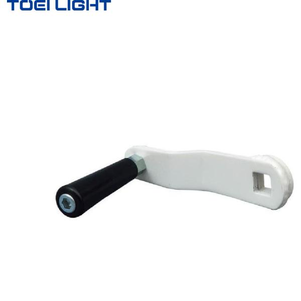 個人宅様への配送が不可の為、お届け先は屋号でお願いいたします。●B-2984用●グリップ樹脂回転式●凹型＝内寸約12mm角●日本製●送料/10本まで1ランクこちらの商品は受注生産品の為、お届けまでに約20日（土日祝日除く）程度お時間を頂戴し...