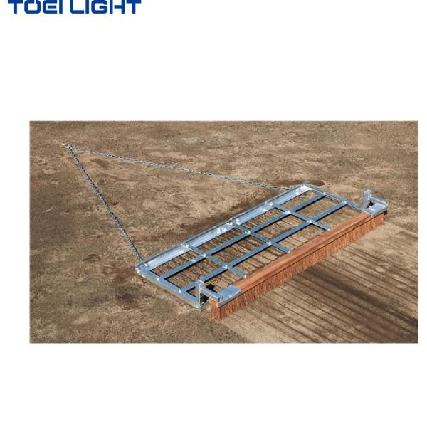 (個人宅配送不可)(送料無料)　トーエイライト　グランドならし180ブラシ歯付(シダ)　G-1781　TOEILIGHT