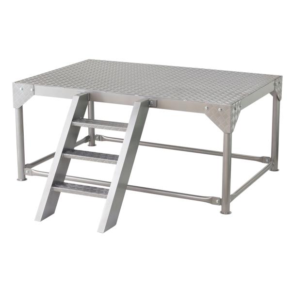 こちらの商品は法人様限定になります。お届け先は屋号でお願い申し上げます。●幅１８０ｃｍ×奥行１２０ｃｍ×高さ８０ｃｍ●ステップ板寸法(１枚)：幅４５ｃｍ×奥行１５ｃｍ●重量：５２ｋｇ●脚部６０ｍｍ肉厚アルミパイプ●天板およびステップアルミ縞...