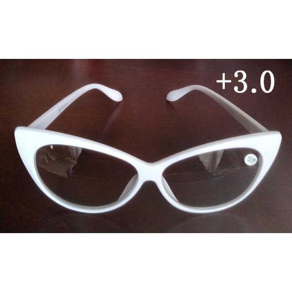 リーディンググラス +3.0 白いフレーム メガネ フォックス キャッツアイ おしゃれな老眼鏡 シニアグラスフレームの色：ホワイト度数：+3.0レンズ：プラスチックフレーム：プラスチックレンズの高さ：4.8cmレンズの幅：5.8cmおしゃれ...
