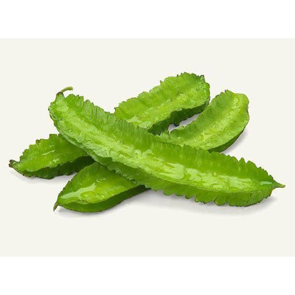 沖縄で昔から食されている「うりずん」四角豆ともいい個性的な形が特徴的です♪♪天ぷら、和え物等にも良く使われますよ♪♪1袋→約10〜13本入り