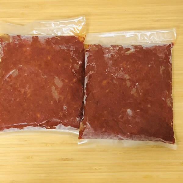 【商品名】自家製ヤンニョム（あっさり白菜キムチ用）2個セット【重量】400ｇ×2個【原材料】韓国産唐辛子・魚醤・青森県産にんにく・高知県産しょうが・はちみつ・りんご・玉ねぎ・ごま・米粉・国内産いりこ・昆布【賞味期限】冷蔵庫で1ヶ月あっさりタ...