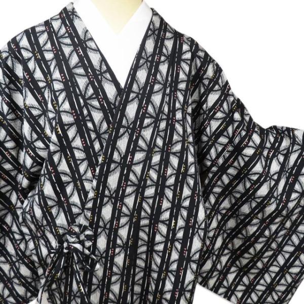 コート 道中着 着物 中古 正絹 堀省平 落款 反端付き 雪輪模様 黒色 身丈118cm 裄69cm きもの北條 A1340-9 コート 道中着 着物 中古 正絹 七宝模様 黒色 多色 身丈110cm 裄70.5cm