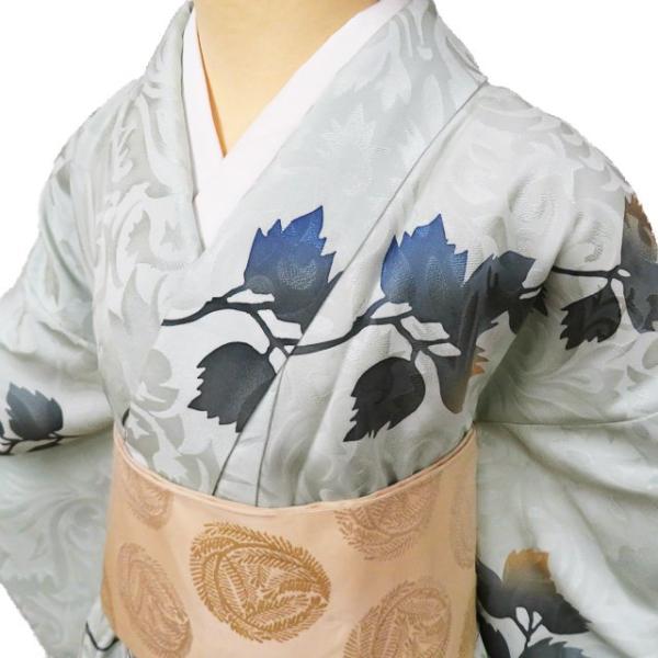 小紋 着物 中古 正絹 単衣 カジュアル 地模様 葉っぱ模様 白緑色 多色  