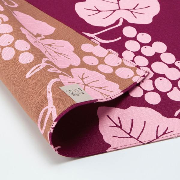 風呂敷 日本製 50cm幅 有職 和柄 リバーシブル 両面 赤紫色 ワイン色 茶色 薄茶 ベージュ 葡萄 葉 フルーツ 果物 蔓 モダン 北欧 ランチョンマット インテリア スカーフ ティッシュカバー リメイク タペストリー バスケット プ...