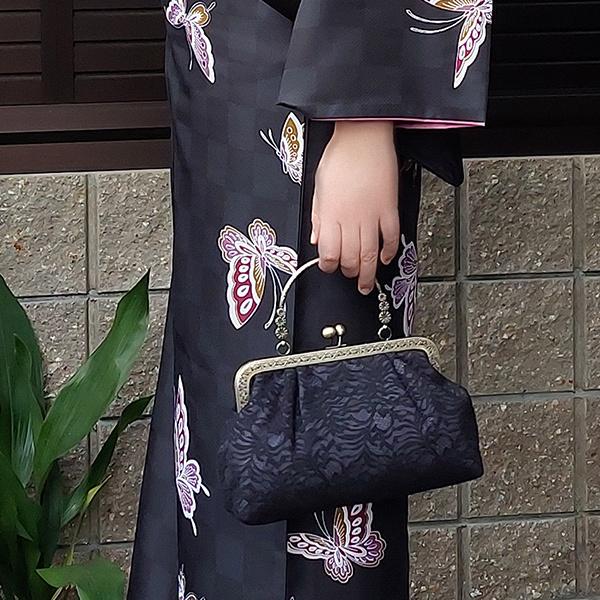 アンティーク調花柄黒レース　あおりがま口バッグ　ハンドメイド バッグ レース がま口バッグ「チャコールグレー」バッグ