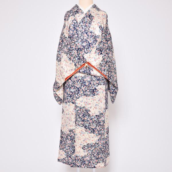 Prices down）(中古品)仕立て上がり 袷着物 「クリーム地に紺雲取り 