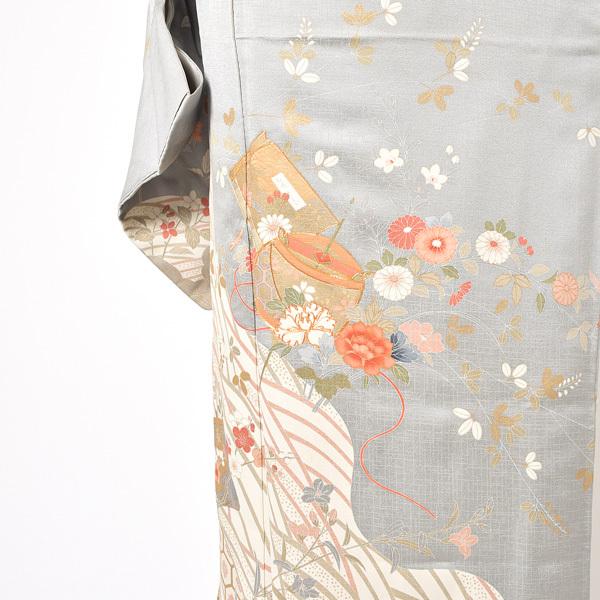 中古品)仕立て上がり 訪問着 「銀鼠 竹垣と流水に秋冬の花と糸車