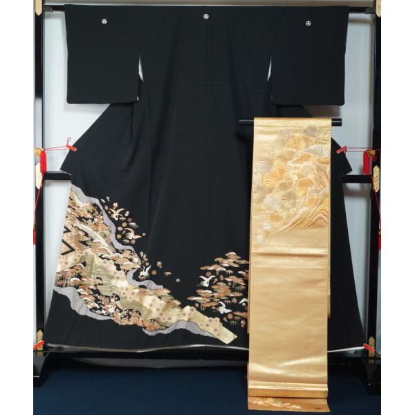 着物セット 黒留袖・袋帯の2点セット 道長に松・飛鶴模様 丸に三つ柏