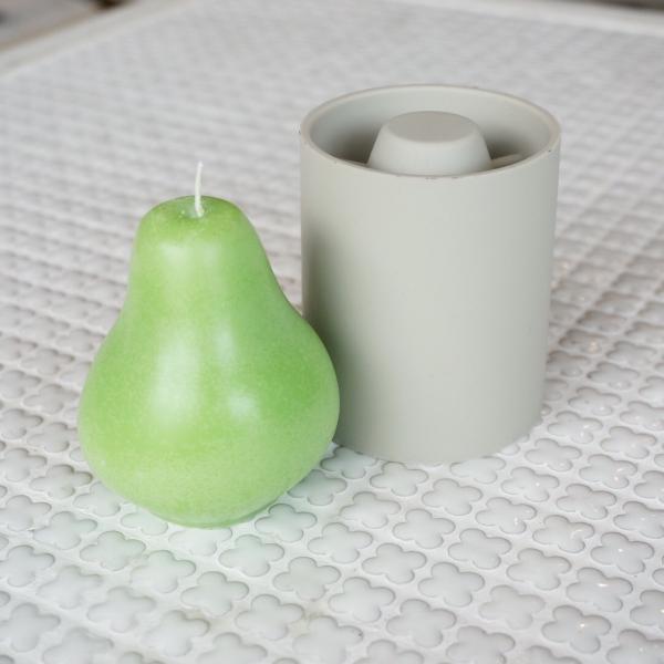洋梨の形に型取りできる専用キシリコンモールドです。またシリコン製なので、型から外しやすく扱いやすいのが特徴です。モールド1個につき、1個洋梨が作れます。■サ イ ズ　 約高さ8cm×直径6cm前後■素 　?材　シリコン■原 産 国　中国■ワ...