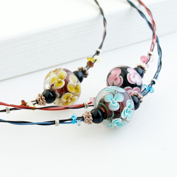 水中花 カラー ワイヤー ネックレス」トンボ玉 ネックレス ガラス