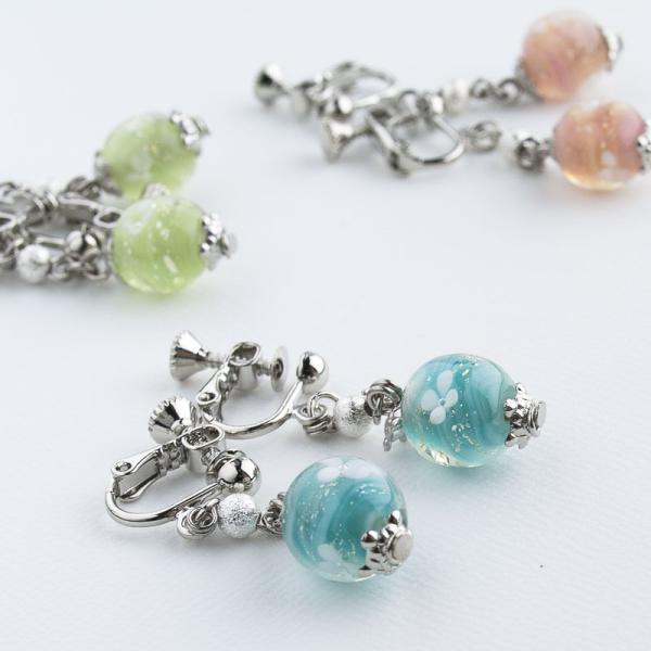 「初夏 mini ピアス / イヤリング 01」ガラス ピアス レディース とんぼ玉 花 透明 おしゃれ かわいい 手作り 和風 イヤリング