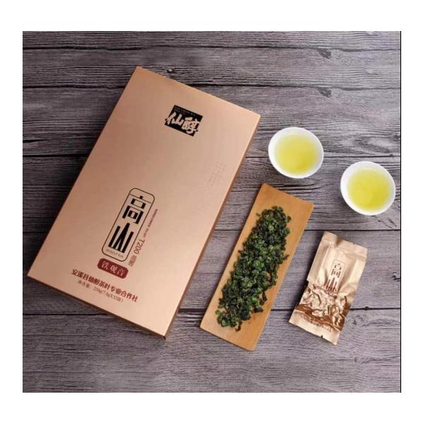 ご覧いただき誠にありがとうございます。鉄観音は中国茶の半発酵させた青茶のことを言い、広い意味での烏龍茶の1種になります。鉄観音を代表する産地は安渓鉄観音を作っている中国の福建省泉州市安渓県と、木柵鉄観音を作っている台北市文山区付近があります...