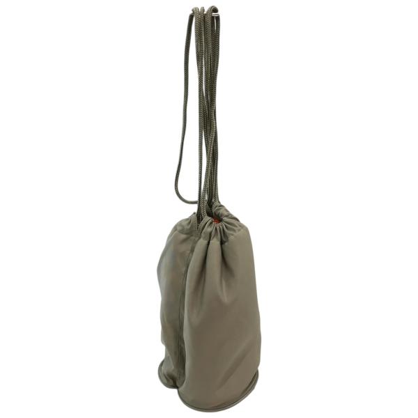 sacai（サカイ） 「s Kinchaku Nylon Twill」 巾着型ナイロンバッグ 24