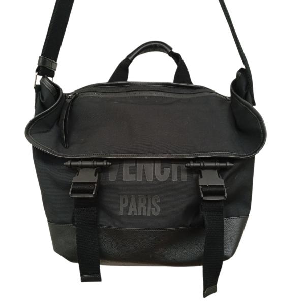 ■GIVENCHY■Gトレック メッセンジャーバッグ　ブラック　ロゴ　極美品 GIVENCHY（ジバンシィ） GIVENCHY Gトレック メッセンジャーバッグ