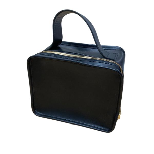 【美品】LIFESTYLIST yukari Ota バニティバッグ ポーチ 値下げ】LIFESTYLIST yukari ota ボックスハンドバッグ ブラック