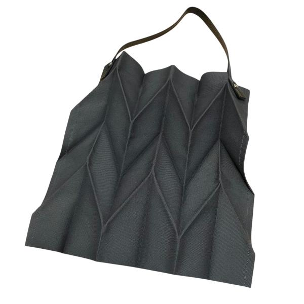 プリーツバッグISSEY MIYAKE イッセイミヤケ ittalaイッタラ ISSEY MIYAKE（イッセイミヤケ） ISSEY MIYAKE×ITTALA プリーツバッグ