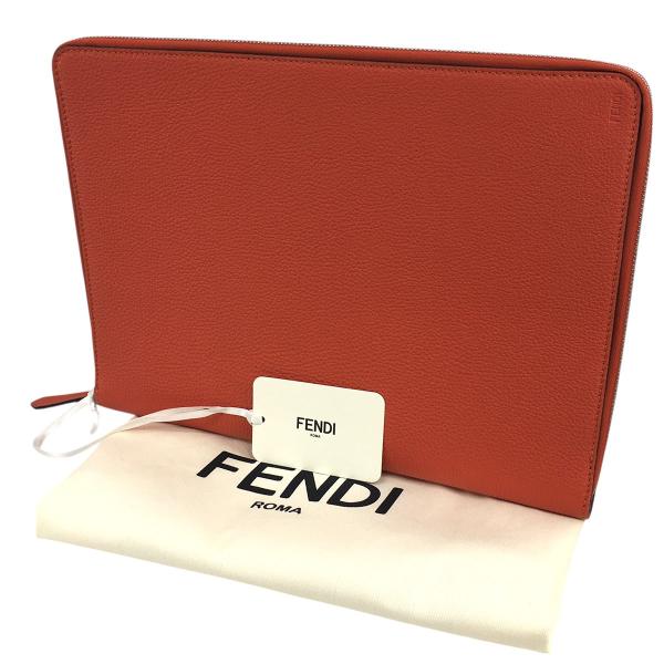 FENDI（フェンディ） 【値下げ】FENDI ロゴ レザー クラッチバッグ 鞄
