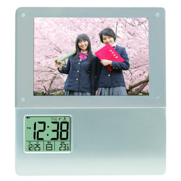 ■レコーダー機能搭載、音声をアラーム音に設定可能・お好きな音源を１０秒間録音して、「世界にひとつだけの自分好みの音声付きフォトフレーム」としてお楽しみいただけます。・操作は簡単です。マグネットカバーを外しRECボタンを押すと、１０秒間まで録...