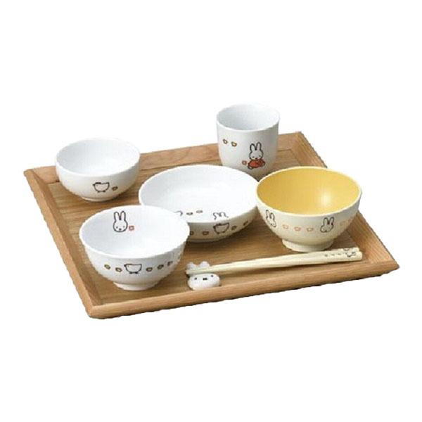 DOP-417721ミッフィー「ミッフィーイングレーズ(こっこ親子)/お食い初めセット」安定感のある形と小さなこどもに最適なサイズ離乳期から幼児に向けて、長くご使用頂ける食器です。積み重ねるとコンパクトになるので食器棚への収納も場所をとりま...
