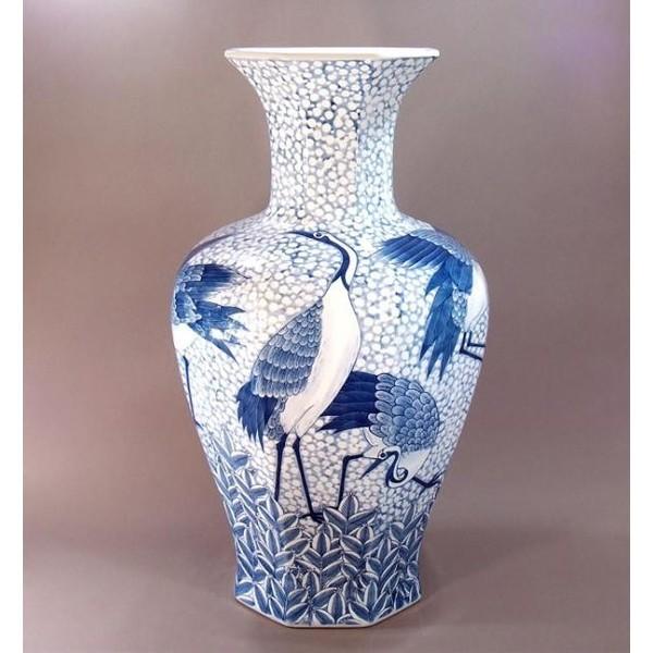 有田焼 染付松鶴雪景図特大八角花瓶｜陶芸作家 藤井錦彩 作