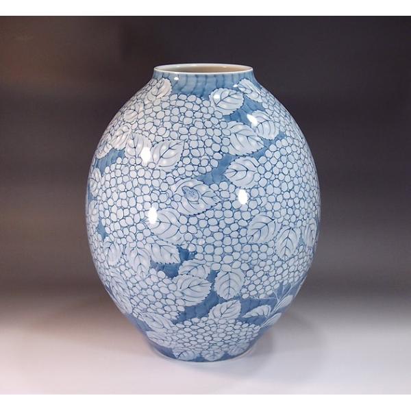 染付紫陽花蛙絵花瓶｜有田焼 陶芸作家 藤井錦彩作 : 有田焼 藤井