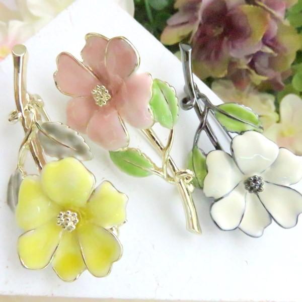ジバンシー　ピンク花型ブローチ ブローチ ピン 花 フラワー さくら 草 母の日 プレゼント ギフト