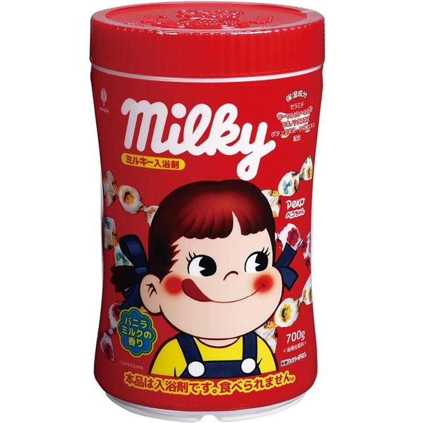 紀陽除虫菊 ミルキー ペコちゃんボトル入り 粉末入浴剤 700g バニラミルクの香り 保湿成分配合 乳白色タイプ  [free]