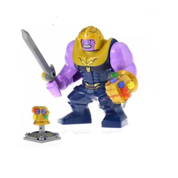 インフィニティ・ガントレット 大型 フィギュア インフィニティ・ガントレットの巨大フィギュア