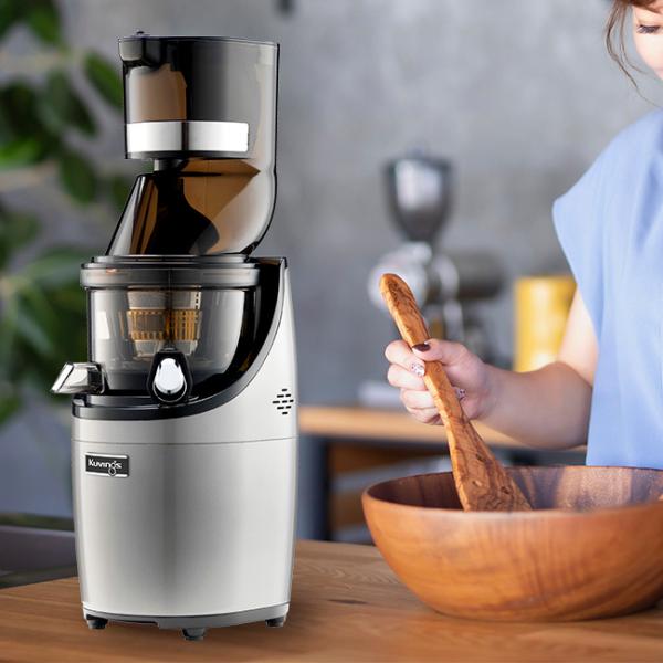 春のコレクション クビンス CS520SM ホールスロージューサー プロ