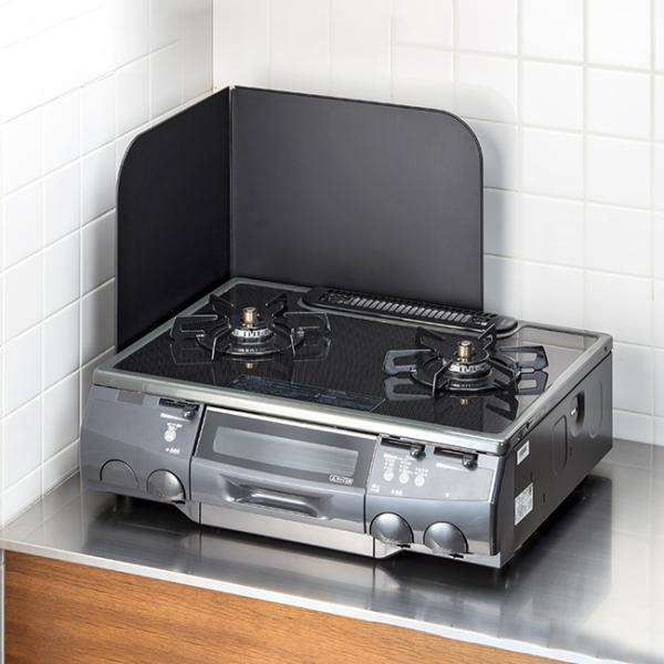 高木金属 フッ素コート レンジガード Lタイプフッ素 油はね ガード 油はね防止 油ハネ 油はねガード コンロ IH 折りたたみ 使うときだけ コンパクト 揚げ物ガード ガスコンロ 日本製 黒 汚れ防止 カバー L型料理からの油はねを逃さず...