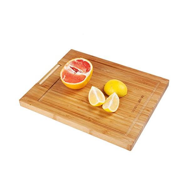 bamboo/38*28cm/ZS03・パッケージ個数:1・サイズ　　　38 x 28 x 2ｃｍ。・[特徴] 天然竹製のまな板は表面が硬く傷がつきにくいのが特徴です。また抗菌機能も付いています。・[乾かし方] まな板を洗った後、スタンドを...