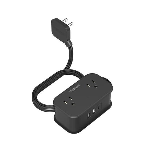 ブラック/1m/TS-1024-C-JP・Size:1mColor:ブラック・狭い場所対応延長コード超薄型プラグと薄型延長コードを採用し、壁際配置にした家具に隠れてしまったコンセントからも電源が取り易いです。・出張旅行用充電タップ蛸足コンセ...