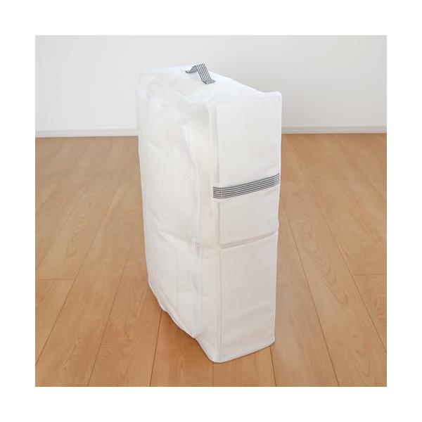 他サイト： 東和産業 布団収納袋 収納袋 Kufu 立てられる収納袋 ホワイト 羽毛布団 自立 70×50×18cm 芯板入 掛け布団用 不織布 持ち手付の商品画像