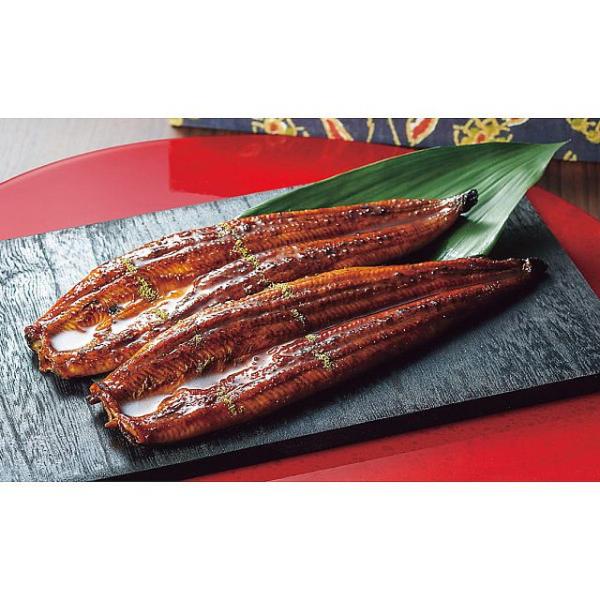 熟練した養鰻家たちの手で地下水を使用して大切に育てられた九州産のうなぎ蒲焼。炭火を使い香ばしく仕上げています。　　【商品内容】●長蒲焼×２尾（計２４０ｇ・うなぎ：九州産・真空個包装）、山椒付タレ１５ｇ×２　【原産国】日本　【加工地】日本　【...