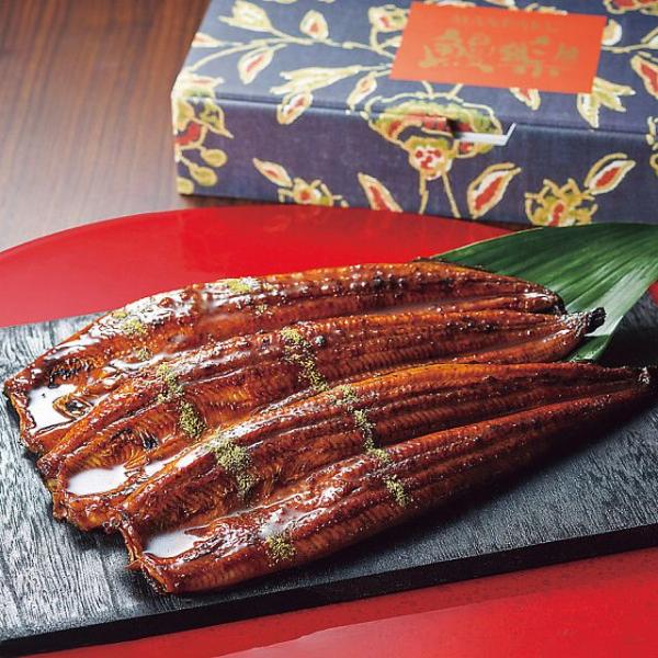 熟練した養鰻家たちの手で地下水を使用して大切に育てられた九州産のうなぎ蒲焼。炭火を使い香ばしく仕上げています。　　【商品内容】●長蒲焼×３尾（計３６０ｇ・うなぎ：九州産・真空個包装）、山椒付タレ１５ｇ×３　【原産国】日本　【箱サイズ】32×...