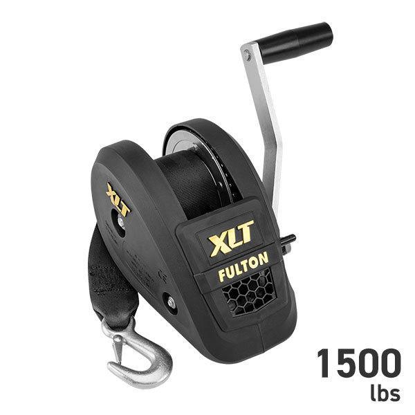 商品コード：842311フルトン社(FULTON)のスチール製ハンドウィンチ XLT 1500lbsです。スタイリッシュなプラスチックカバーが組み付けられています。ストラップ(ウィンチベルト 2"×20ft)は付属していますが、設置に必要と...