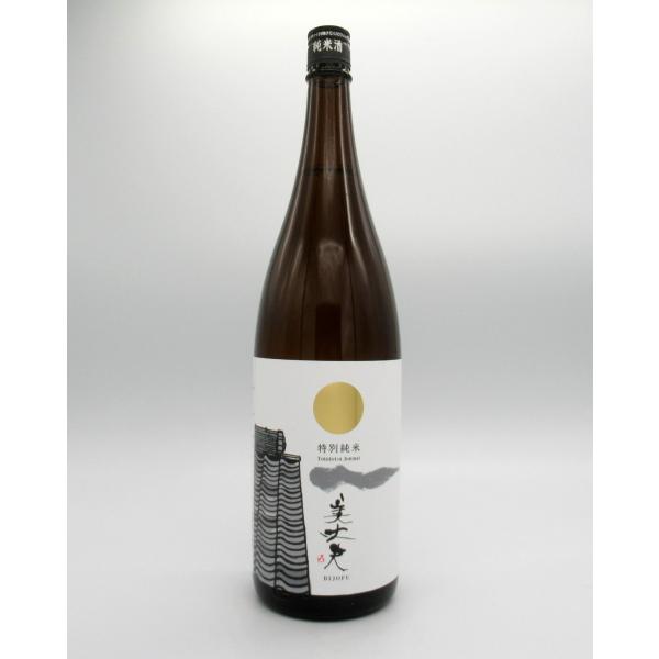 {@v@ʏĎ@1800ml@_쏤X@m@SAKE COMPETITION 2017 ā@GOLD