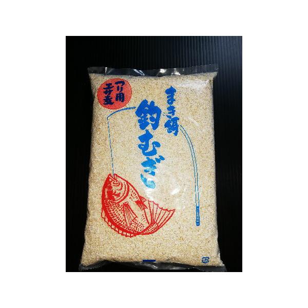 つり用の押し麦です。主にチヌ・グレ・アイゴやその他のマキエに入れて釣果ＵＰ！！　内容量1袋　約0.9ｋｇ※商品写真の物差しは含まれません