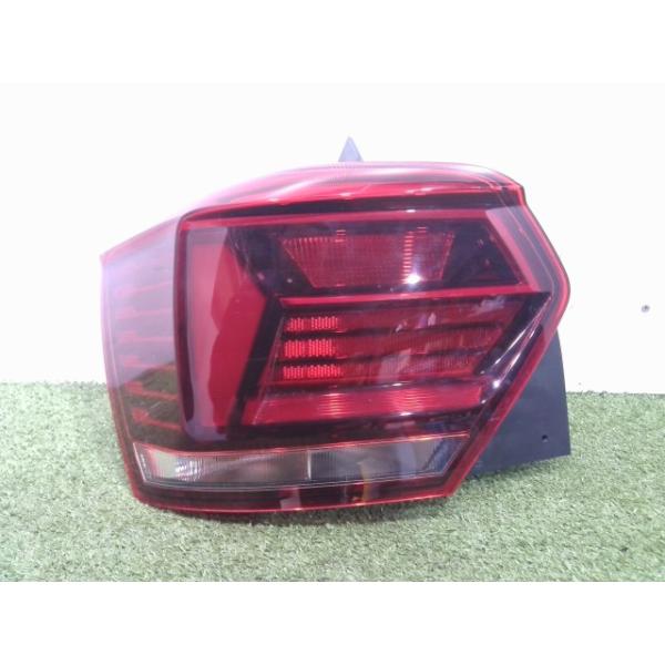 VW フォルクスワーゲン ポロ AWCHZ R1年 右H 前期 純正 左 テール