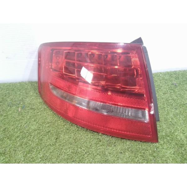 Audi アウディ A4 アバント 8KCDH B8 H23年 右H 前期 純正 LED 左