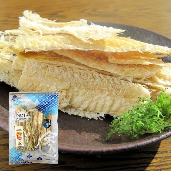 北海道の冬の海で獲れる「氷下魚（こまい）」は、鮭とばと並ぶ代表的な珍味。淡白な白身ながら噛むほどに旨みがしみ出す奥深い味わいで、古くから北海道の食卓や晩酌のお供として親しまれてきました。しかし、干したこまいは皮が固く骨も多いため、金槌で叩い...